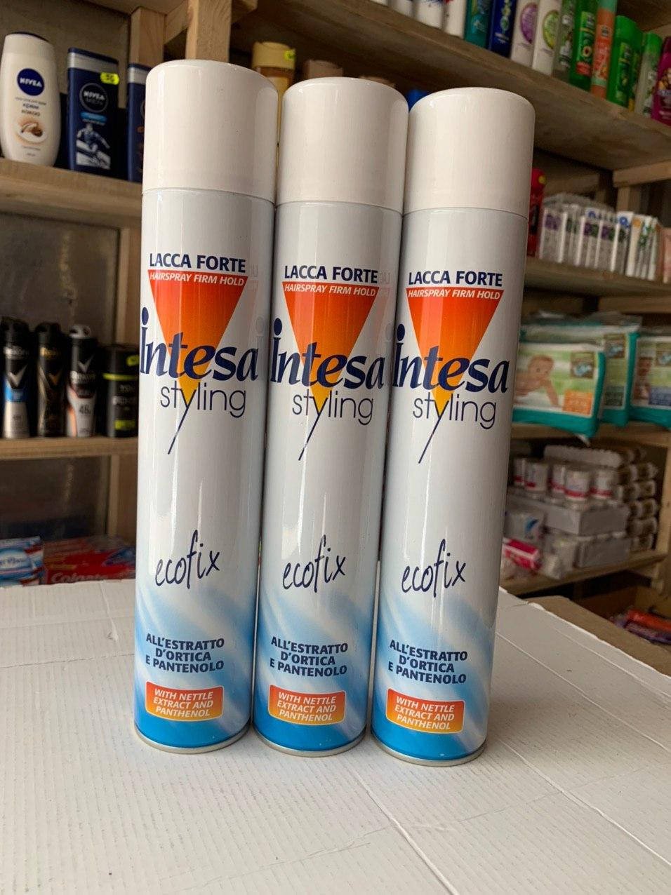 

Лак для волосся сильної фіксації Intesa Styling Strong Hold Hairspay 500мл Синій