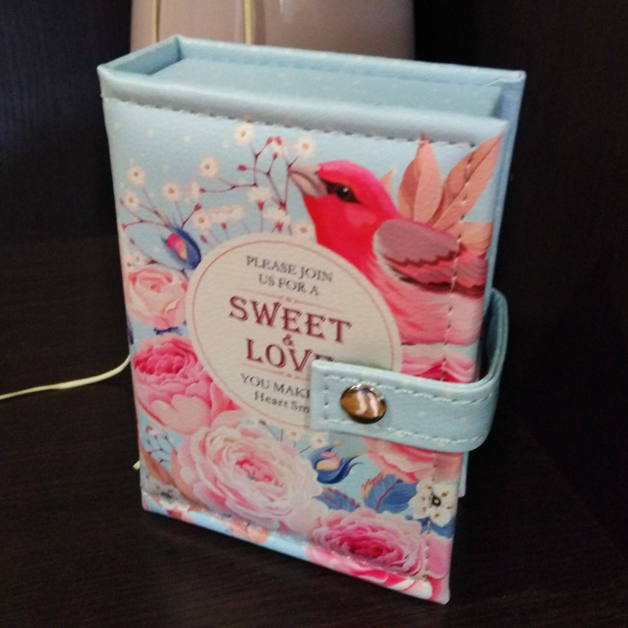 

Удивительная Шкатулка книжка для украшений 16*12*6 см - это лучший подарок для девочки/женщины