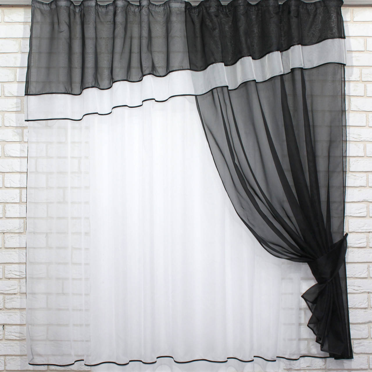 

Кухонная (280х170см.) занавесь, штора и тюль с ламбрекеном. Цвет чёрный с белым. Код 018к 50-318, Черный