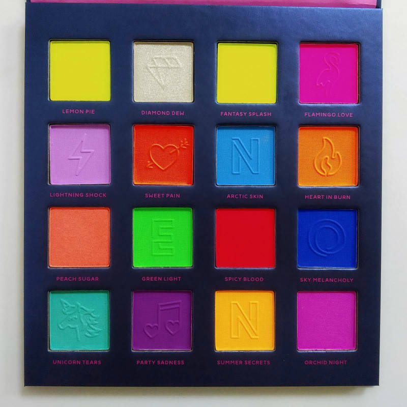 

Палетка теней для век на 16 цветов Parisa Cosmetics Mystery E-716 4 Neon