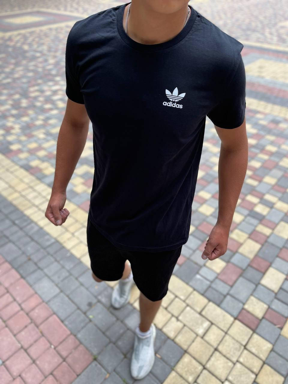 

Мужская футболка Adidas из коттона летняя Адидас черная L