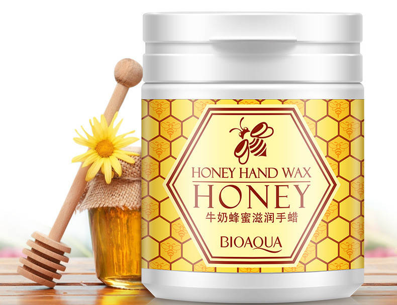 

Маска парафинотерапия для рук с медом BIOAQUA Honey Hand Wax (170г)