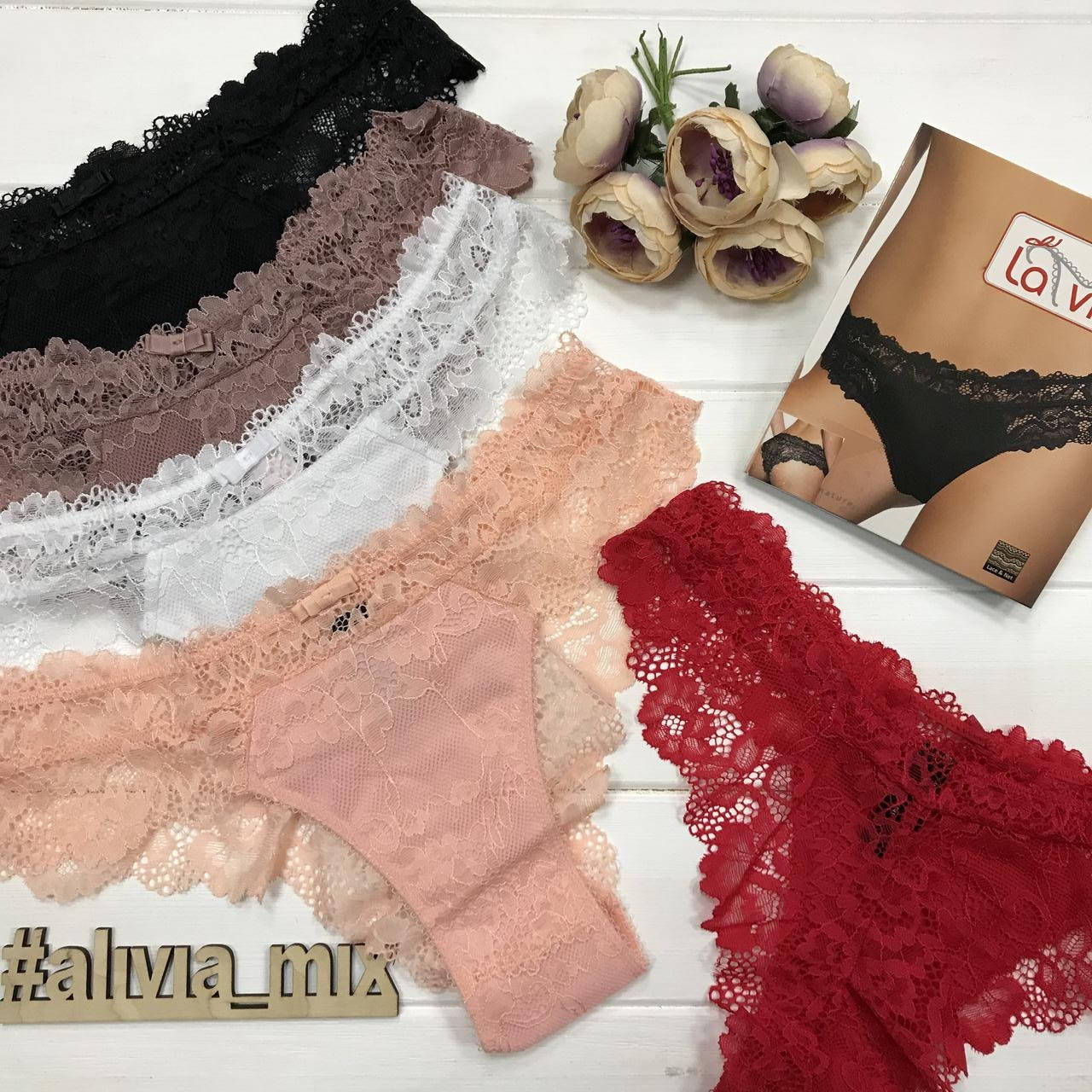 

Женские трусики La vivas кружевные