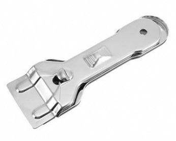 

Скребок для варочных поверхностей BERGNER 13.7X4.5 см из нержавеющей стали с 3 лезвиями 3952-RB