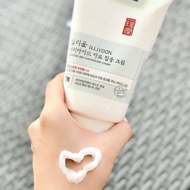 

Кончентрированный крем с керамидами ILLIYOON Ceramide Ato Concentrate Cream