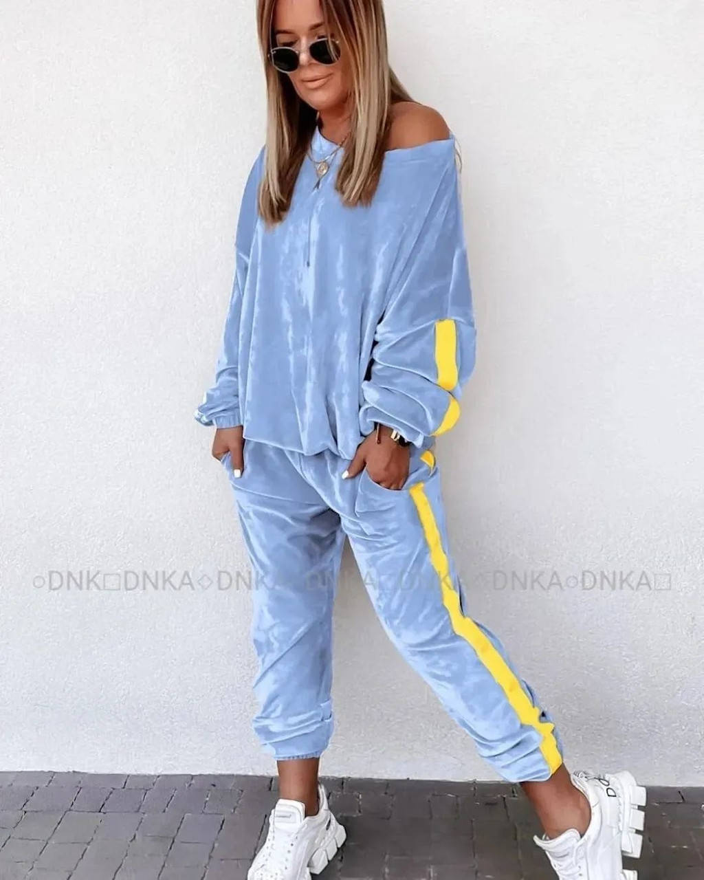 

Женский спортивный костюм двухцветный, Голубой