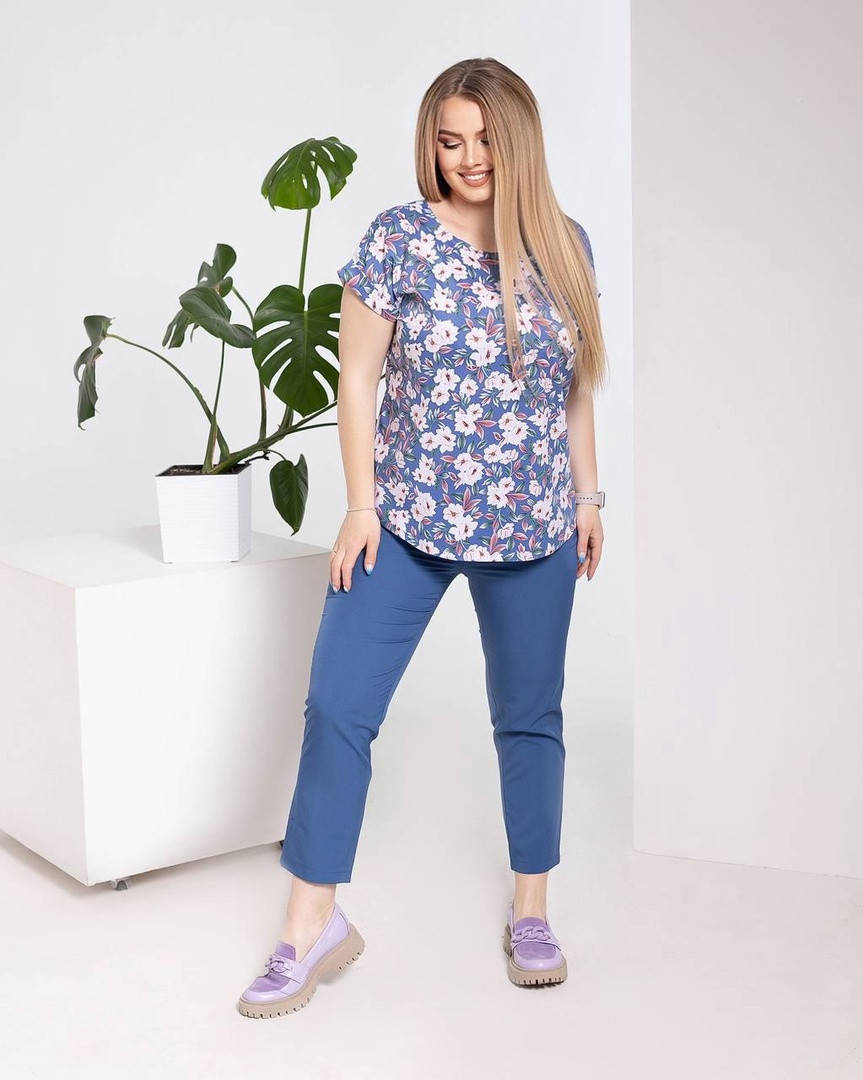 

Летний женский брючный костюм блуза и брюки Ткань софт размеры