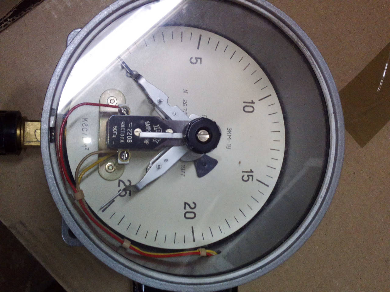 

Манометр ЭКМ-1У 0-25кг/см2