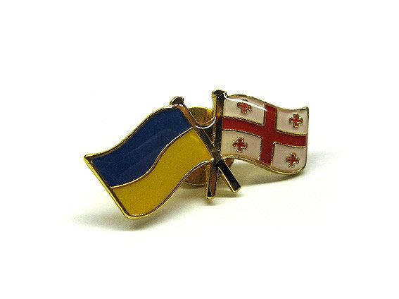 

Значок нагрудный металлический Украина-Грузия