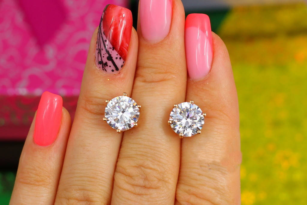 

Серьги гвоздики Xuping Jewelry с камнем на шесть креплений 9 мм золотистые