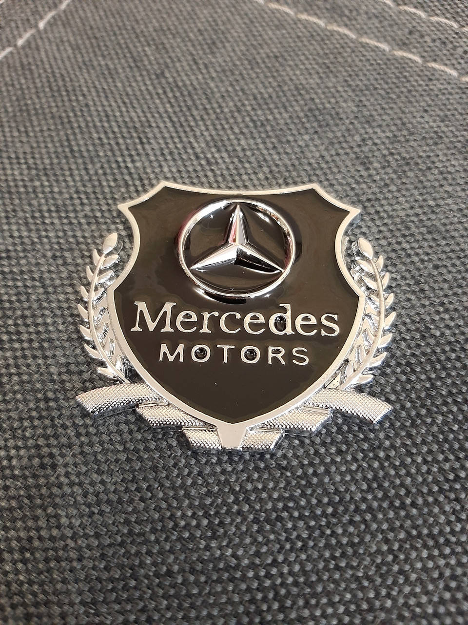 

Наклейка/Шильдик/Емблема Mercedes motors 50×55 мм.