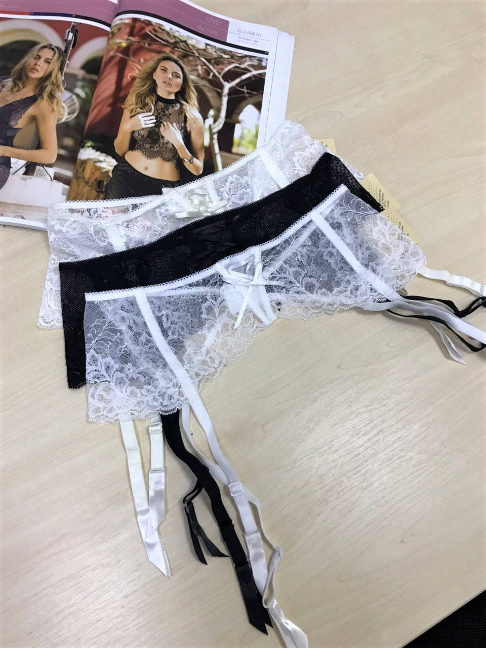 

Пояс для панчох ніжно-мережевний білий /пояс для чулок Serenade, Белый