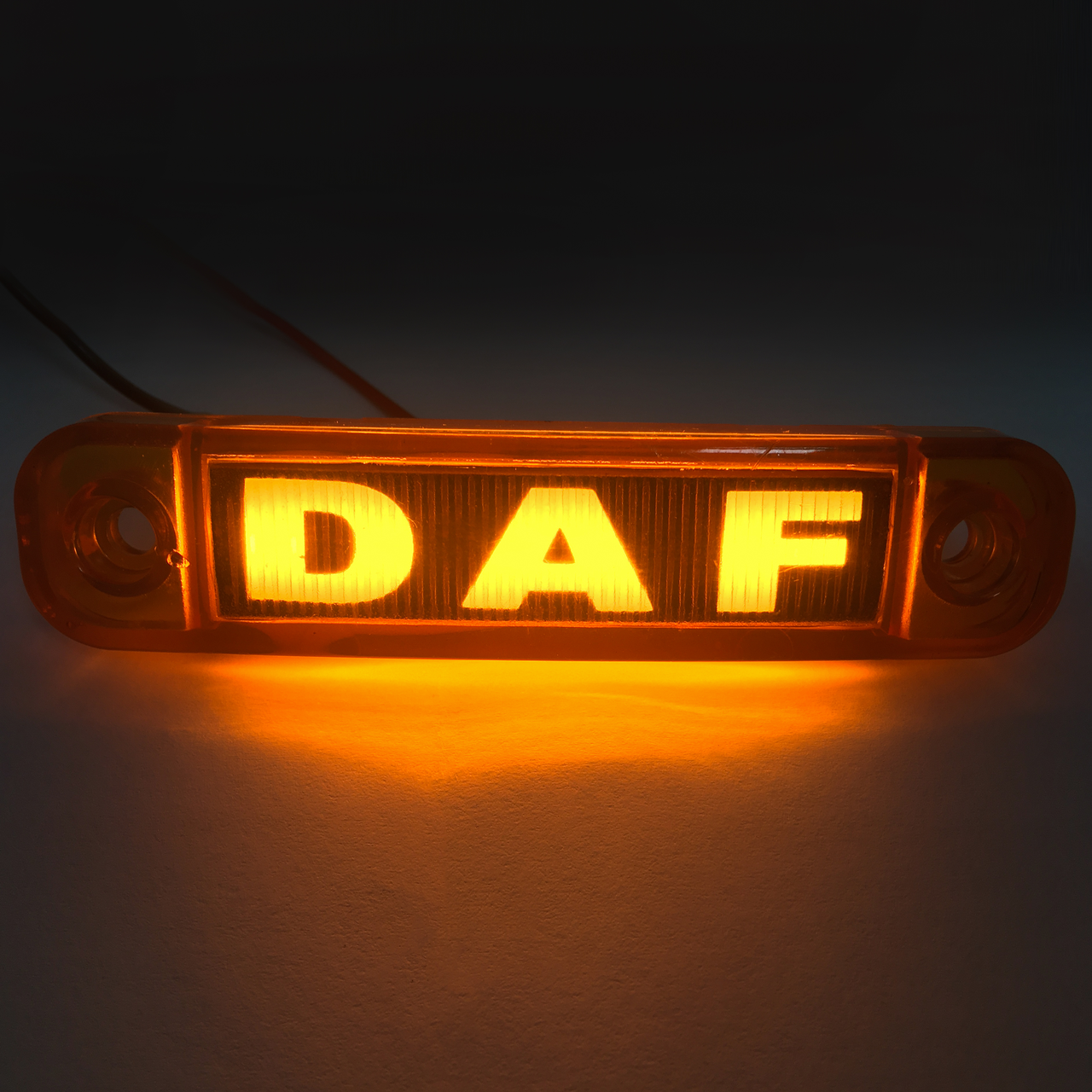 

Фонарь декоративный LED DAF, желтый