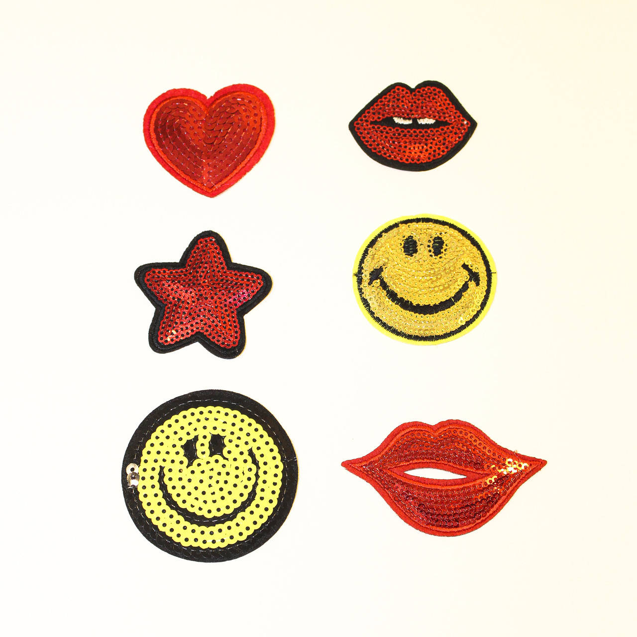 

Термоаппликации с паетками, нашивки на одежду / размер 6 * 5 см / заказт от 1 комплекта (6 шт)