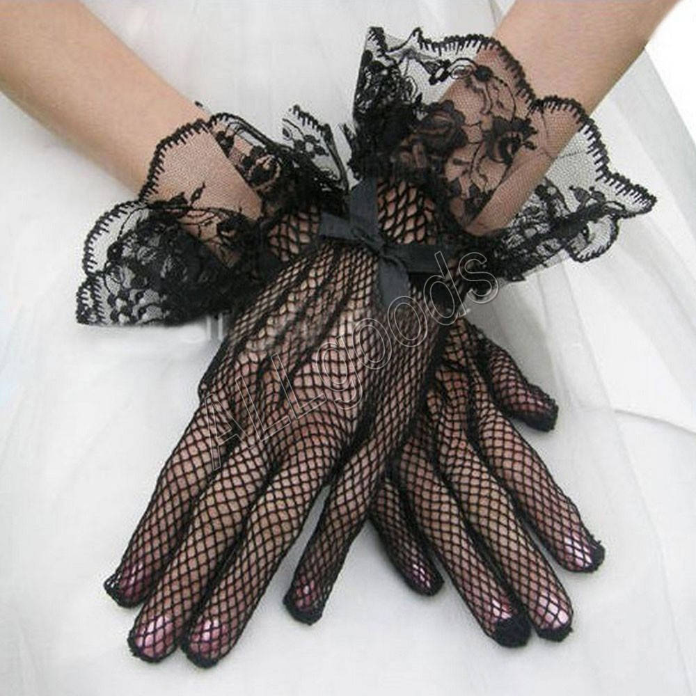 

Перчатки закрытые короткие сетка с кружевом на запястье Черные (p329-black), Черный