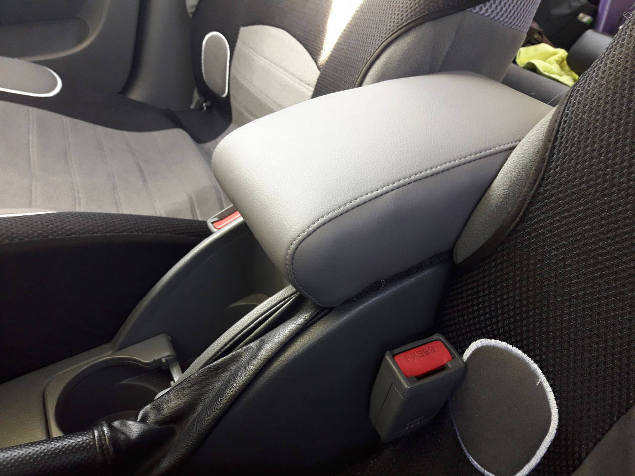 

Подлокотник на Шевроле Лачетти 1.6 для Chevrolet Lacetti (Серый Гладкий)