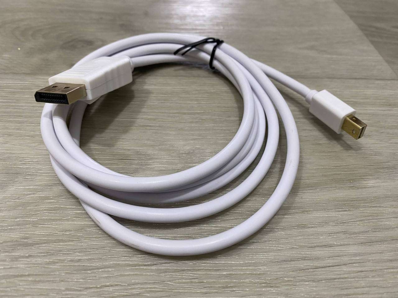 

Кабель Mini DisplayPort-DisplayPort 1.8 метра, Белый