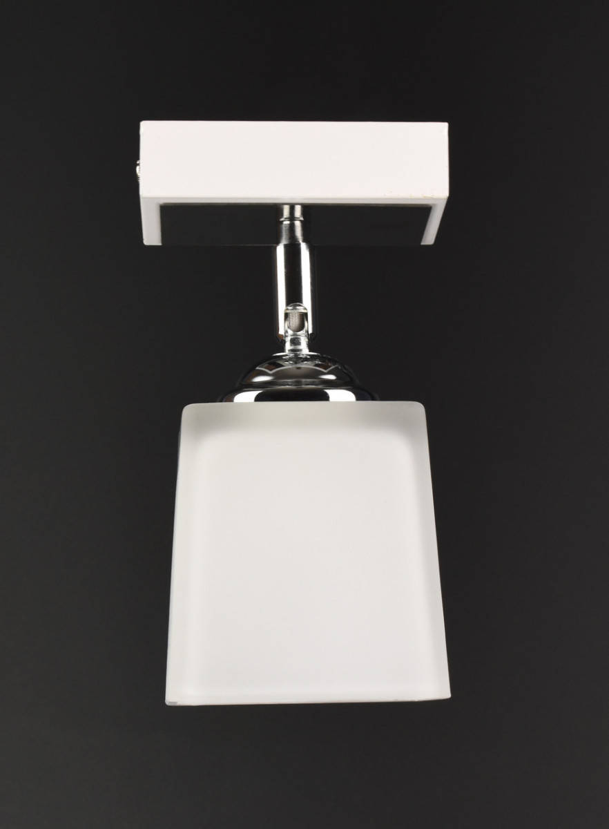 

Люстра потолочная на 1 лампочку 51203/1-wh Белый 20х9х10 см.