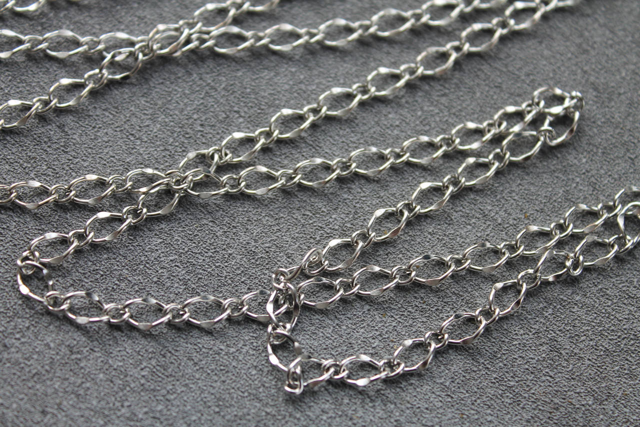 

Цепочка для бижутерии, звено 8\5 - 4\3 мм, 1 м, серебро, Черный