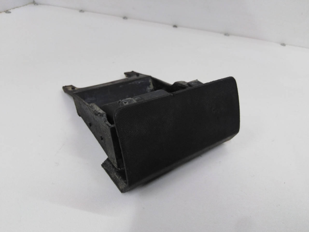 

Заглушка порога Opel Astra G, Опель Астра. Передняя правая. 90560862.