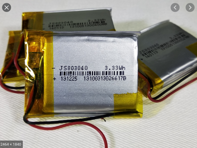 

Аккумулятор литий полимерный плоский Li-Po 803040 3,7 v 700 мah