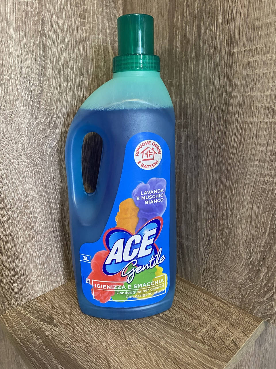 

Пятновыводитель мягкий отбеливатель ACE Gentile Fresco Profumo для цветной ткани 3 л.