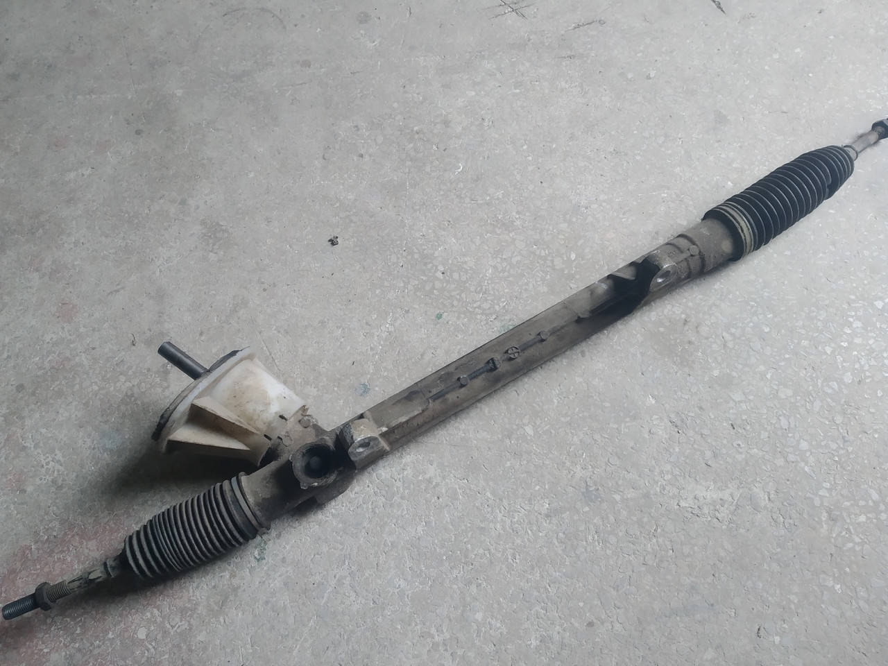 

Рулевая рейка Renault Scenic Kangoo 2 2002-2012 7955501009, 8200324632, 8200463517