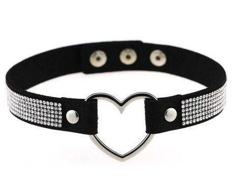 

Чокер на шею с сердцем черный со стразами