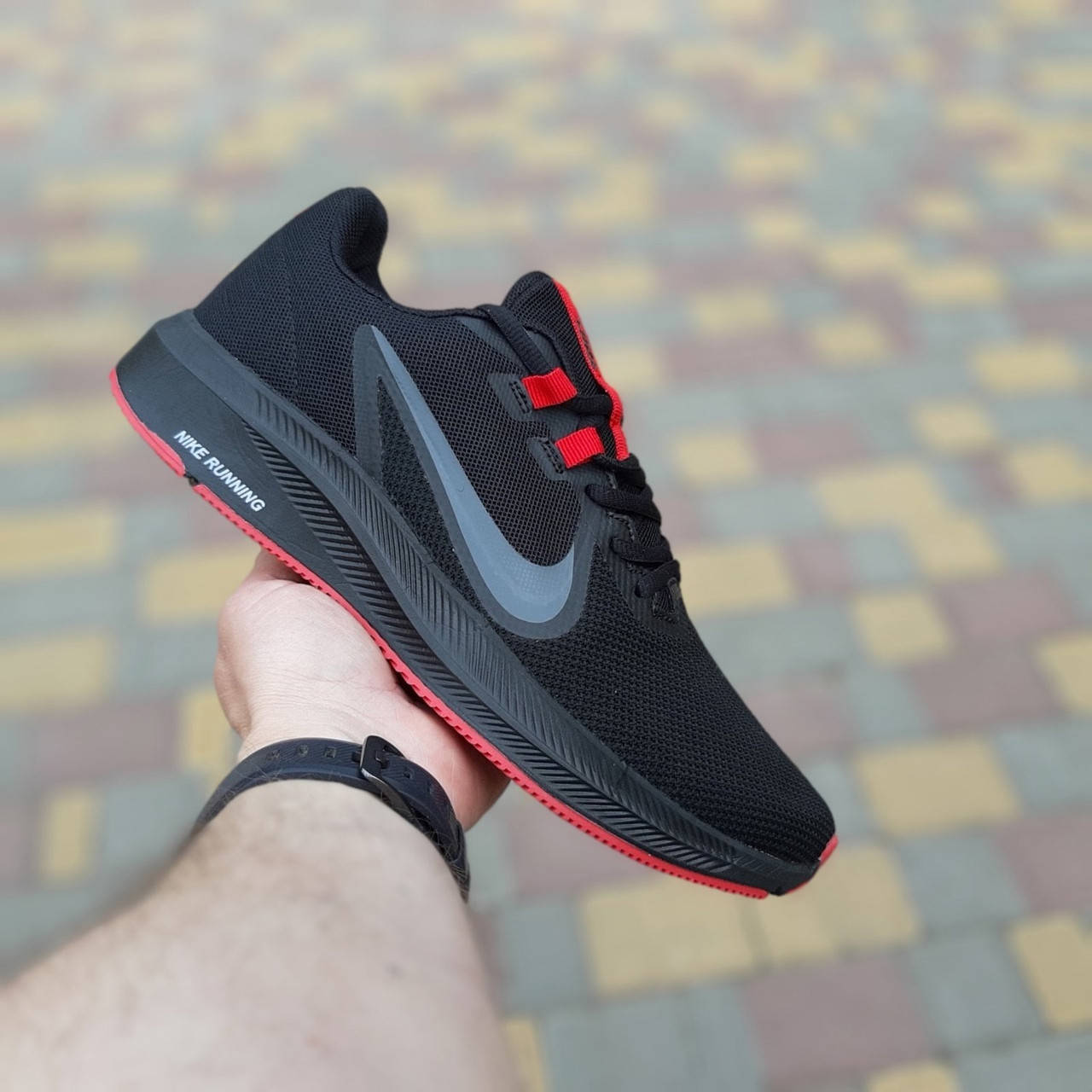 

Nike мужские летние черные кроссовки на шнурках. Летние мужские текстильные кроссы 44, Черный