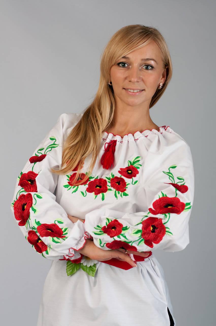 

Нарядная красивая женская вышиванка . Размеры 40 - 60, Белый