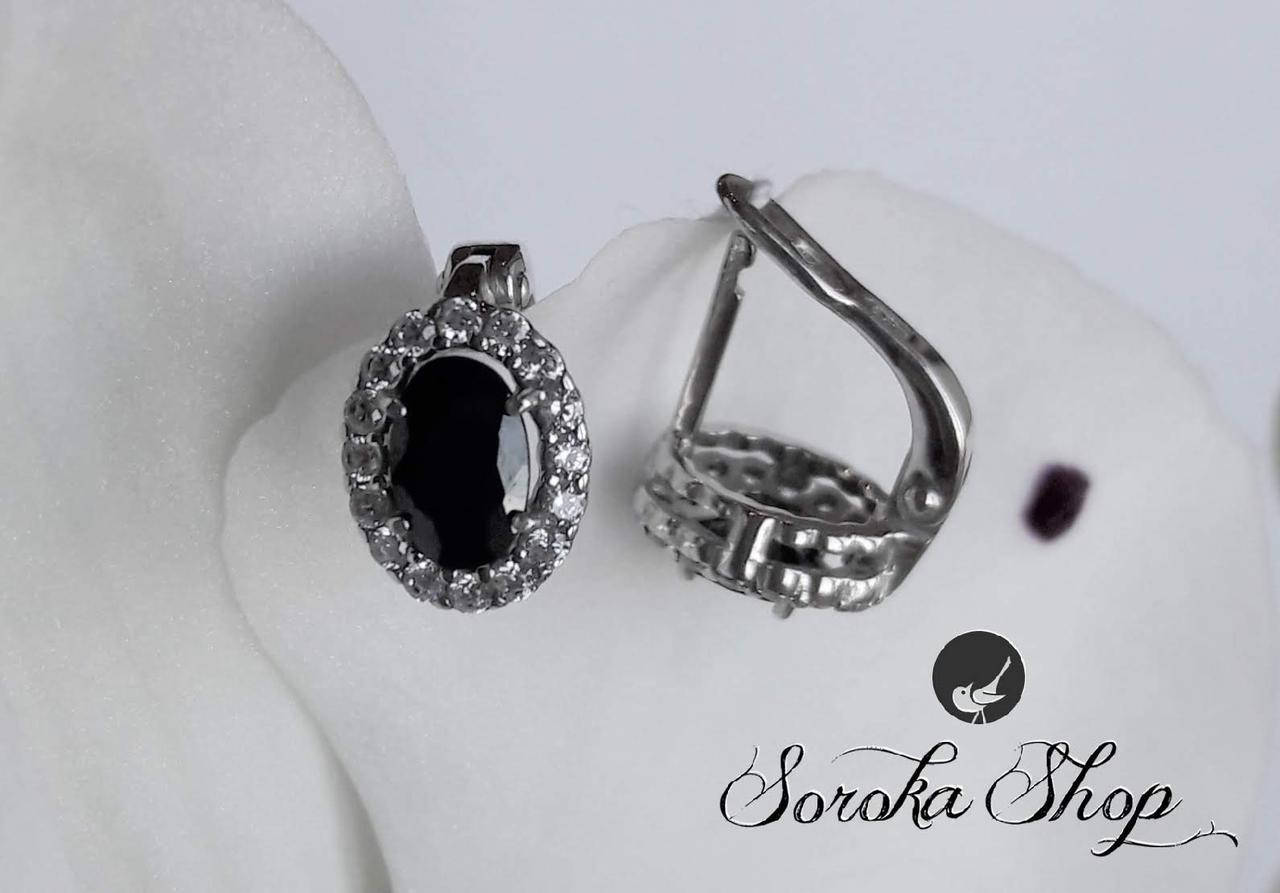 

Серебряные серьги с фианитами