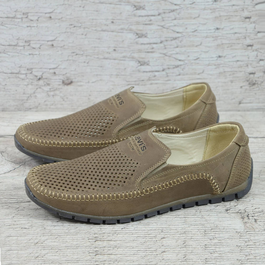 

Мужские летние кожаные мокасины Levis (перфорация, кожа) коричневые (лето). Размер: 40, 41, 42, 43, 44, 45