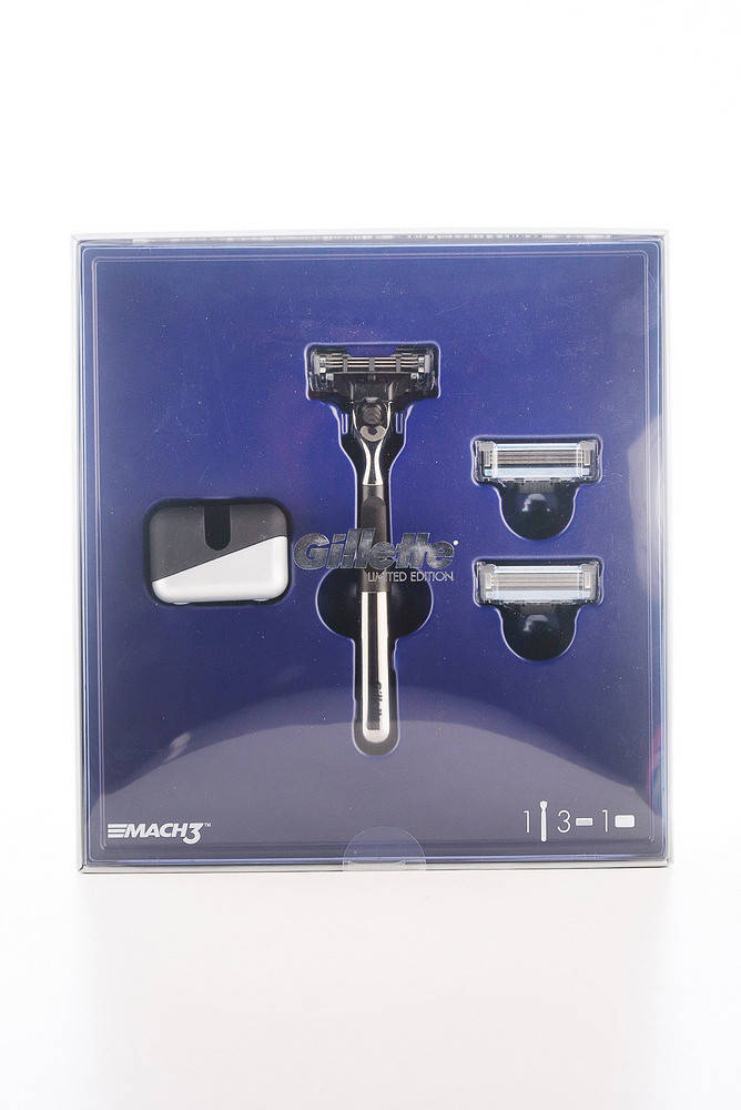 

Набор для мужчин Gillette Mach3 Proshield станок, 3 картриджа, подставка под станок (7702018480555)