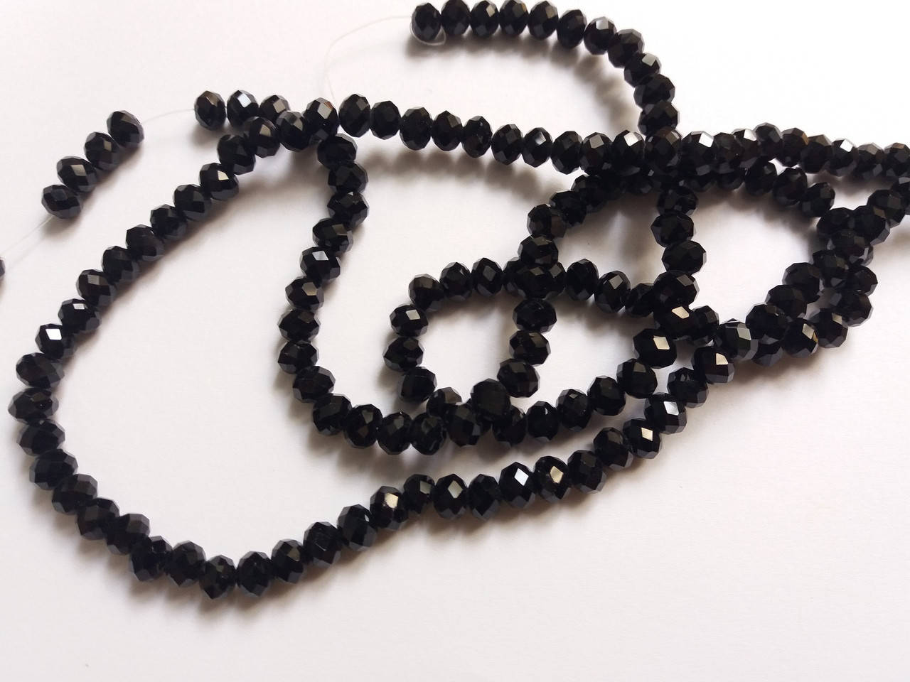 

Бусина рондель 0,6*0,5 см Стекло черные