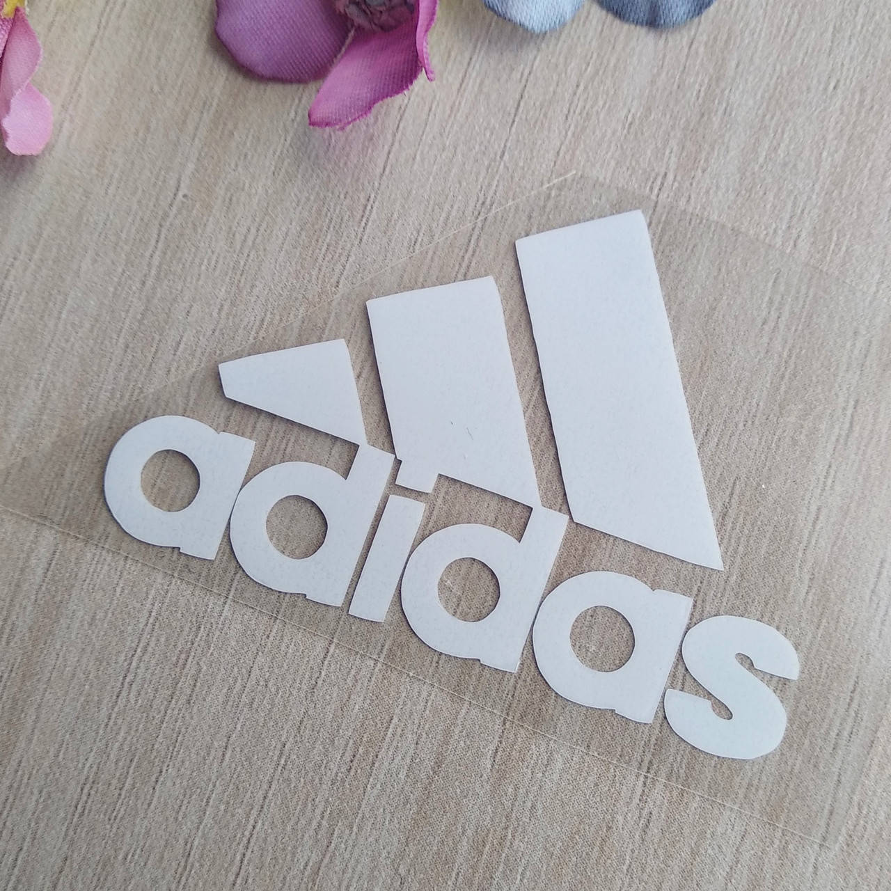 

Термотрансфер логотип ADIDAS