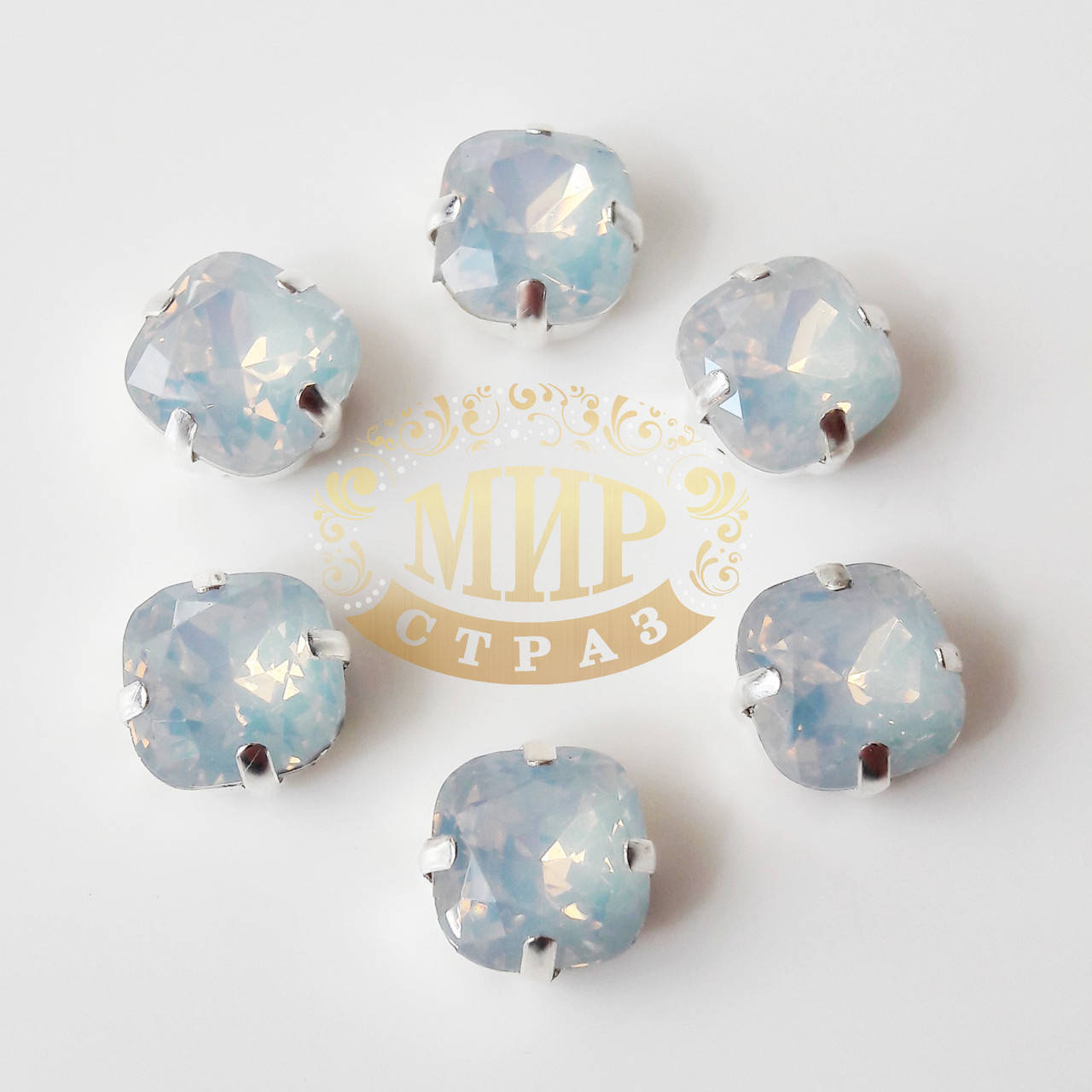 

Cтразы в цапах Мягкий Квадрат, размер 10х10 мм, цвет White Opal, 1 шт