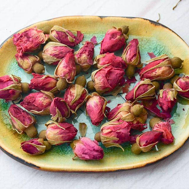 

Чайная роза, бутоны розы