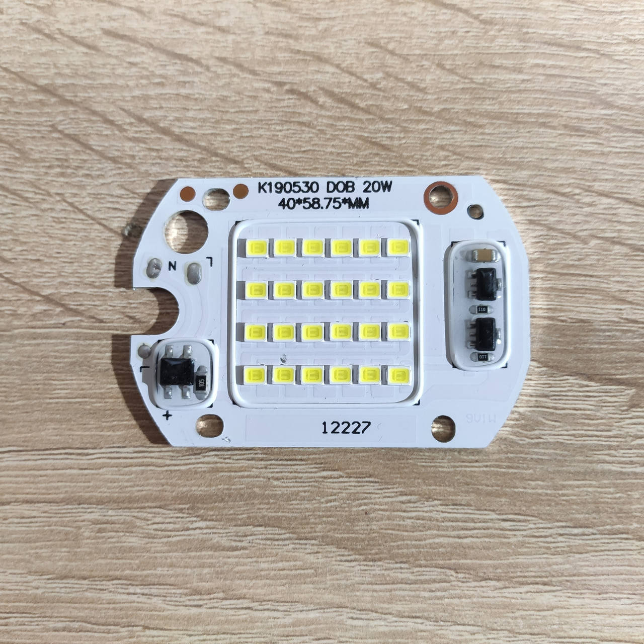 

Светодиодная матрица 20w 6000к 220v для прожектора с встроенным драйвером