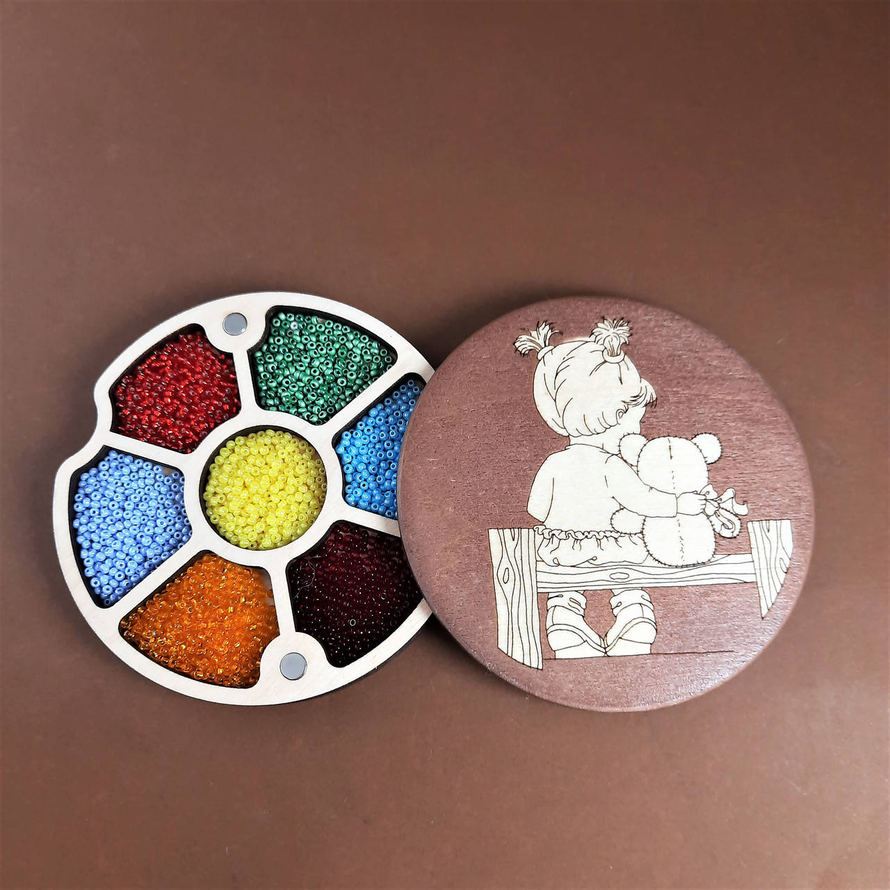 

Мини органайзер для бисера, бусин и прочей мелочевки Коробушка (060198)