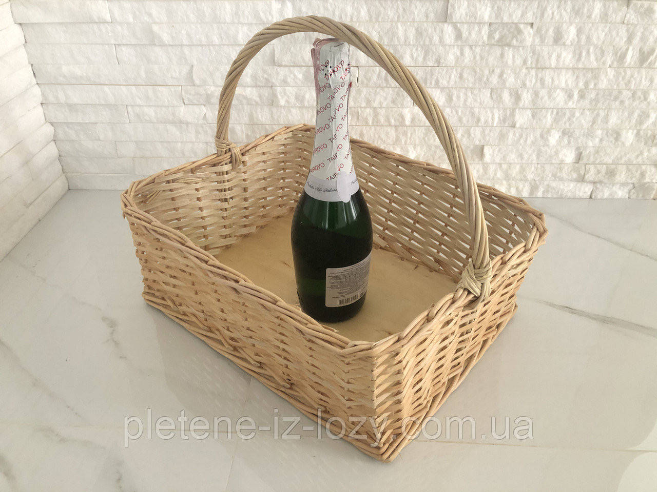 

Корзина Кірпіч для подарунків