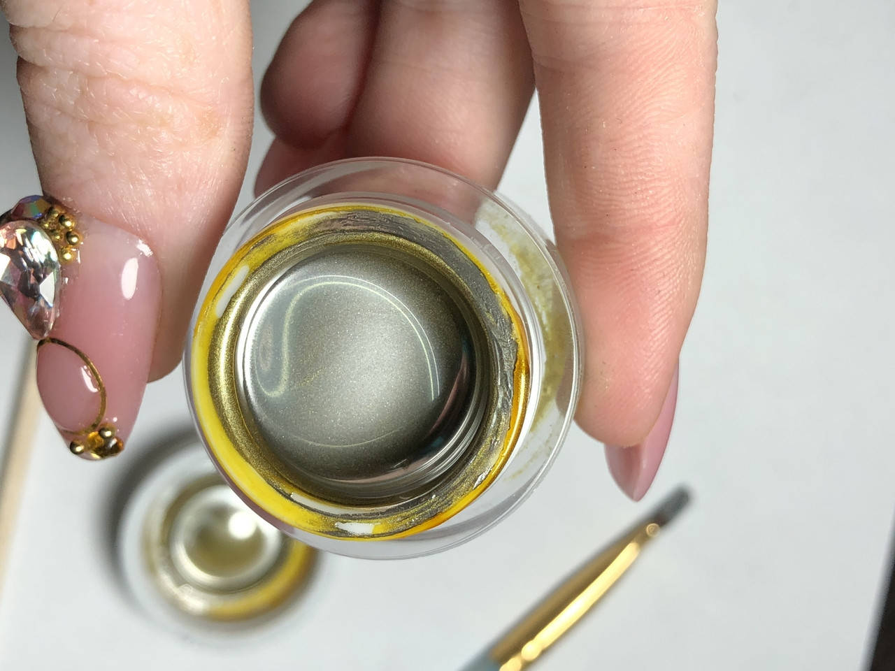 

Гель-краска от Lilly Beaute золото 7 мл, Золотистый