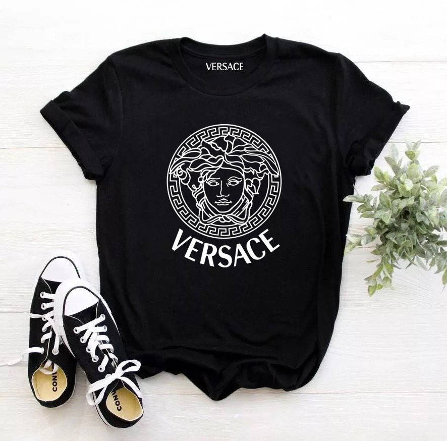 

Мужская футболка Versace чёрная Версаче