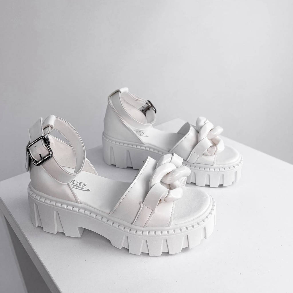 

Босоніжки =SEVEN= 11866