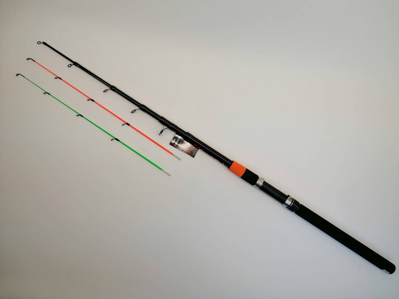 

Фидерное телескопическое удилище Siweida Travel Feeder 3.0m 3+2, 60-120g, Черный