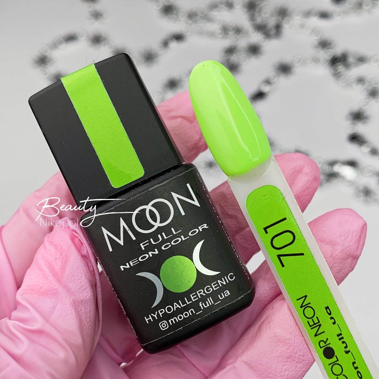 

Гель-лак MOON FULL Neon №701