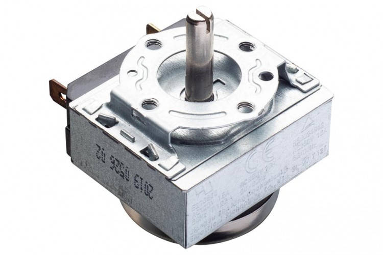 

Таймер вал со срезом DKJ/1-90 SL-90 D=6 H=24 16А 250V T125
