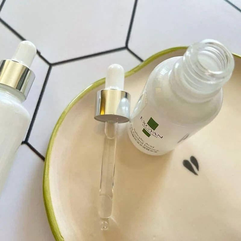 

Сыворотка от высыпаний и жирного блеска EXGYAN Oil Control Essence, 30 ml В наличии