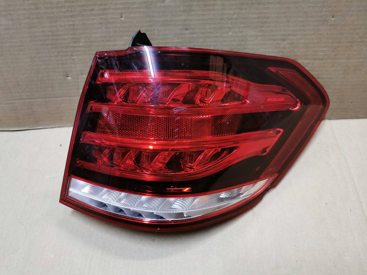 

Фонарь стоп Права Mercedes 212 Рестайл LED Универсал под заказ 2-4 дн