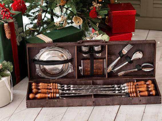 

Подрочный кейс с шампурами + гравировка