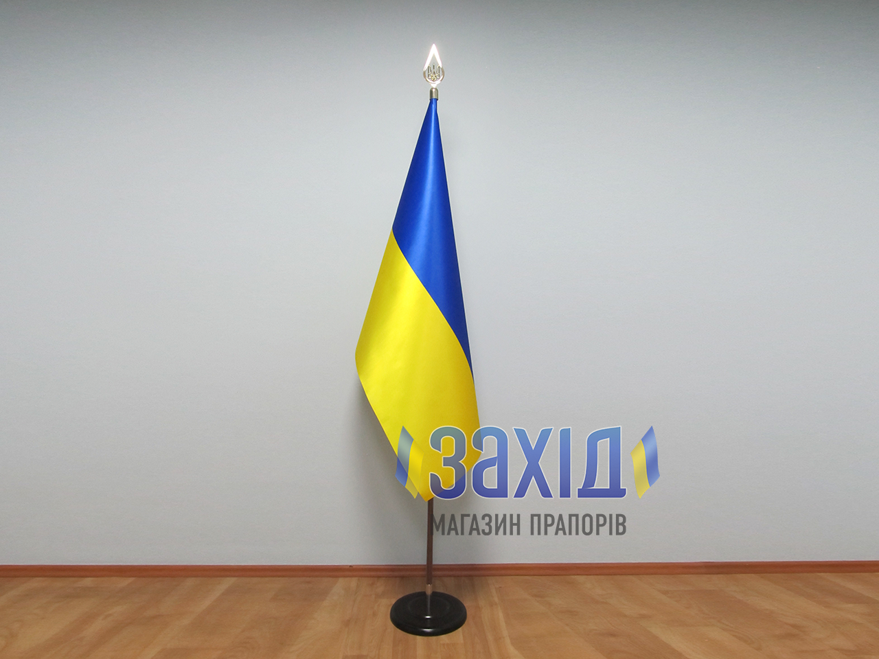 

Флаг Украины купольный из атласа